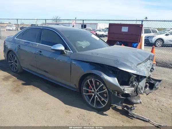 AUDI S4