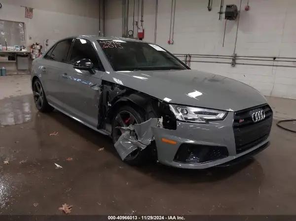 AUDI S4