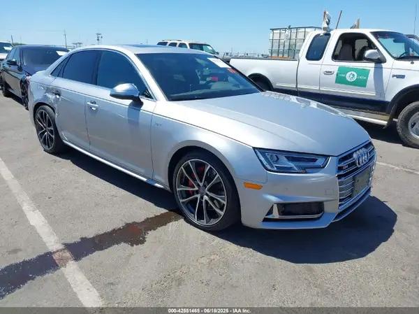 AUDI S4