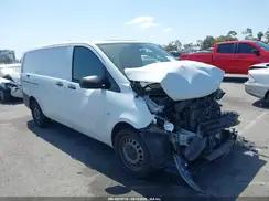MERCEDES-BENZ METRIS