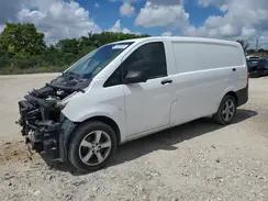 MERCEDES-BENZ METRIS