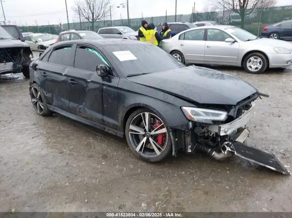 AUDI RS3