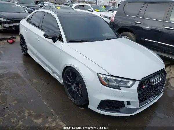 AUDI RS3