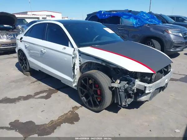 AUDI RS3