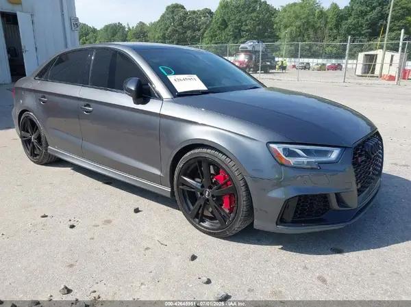 AUDI RS3