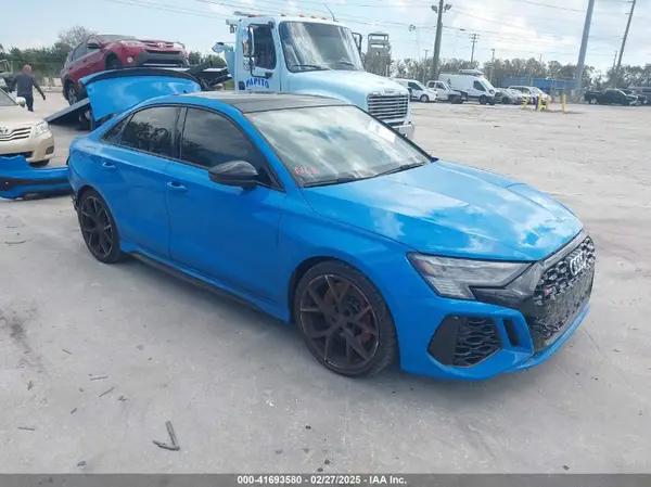 AUDI RS3