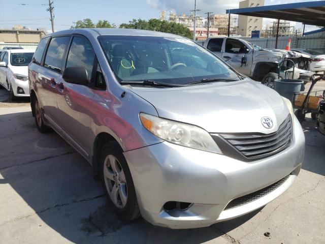 TOYOTA SIENNA