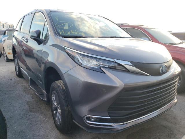 TOYOTA SIENNA