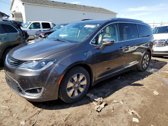 CHRYSLER PACIFICA