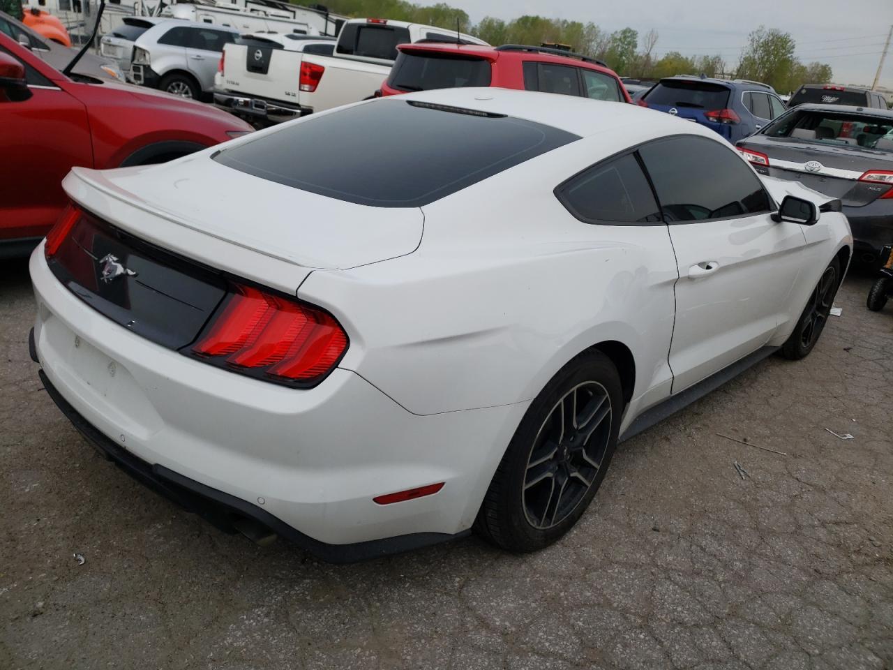 1FA6P8TH8L5132135 2020 FORD MUSTANG - Image 3