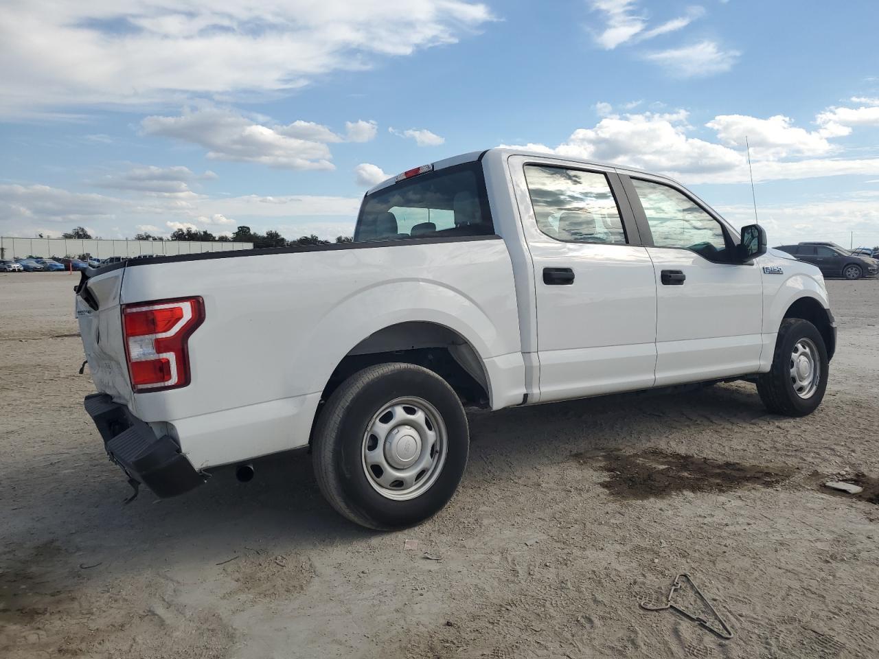 1FTEW1CB4JFE78945 2018 FORD F-150 - Image 3