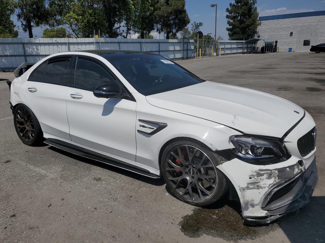 55SWF8HB4KU318297 2019 MERCEDES-BENZ C CLASS - Image 4