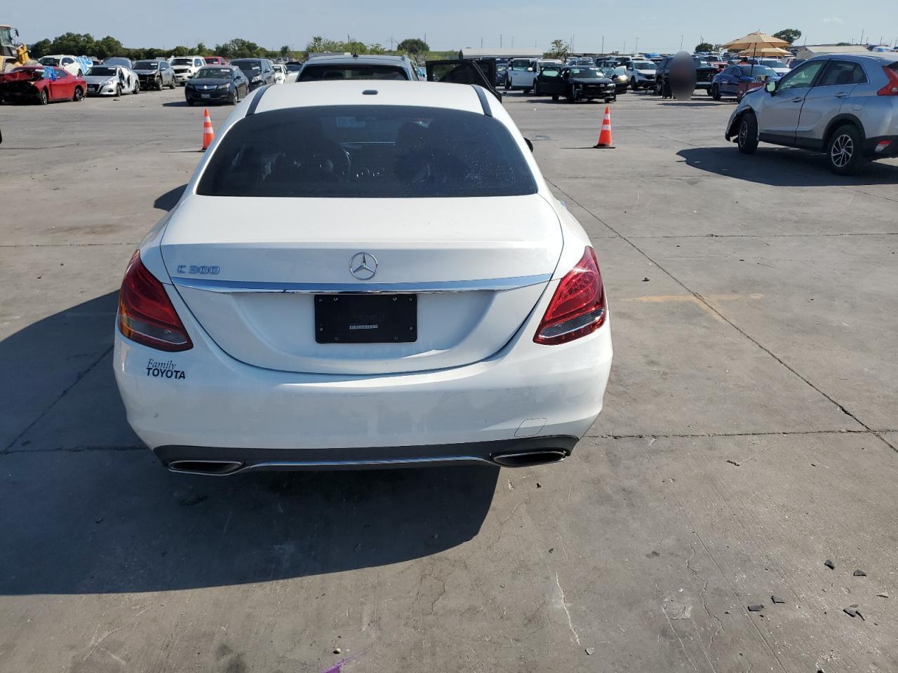 55SWF4JB0JU241767 2018 MERCEDES-BENZ C CLASS - Image 10