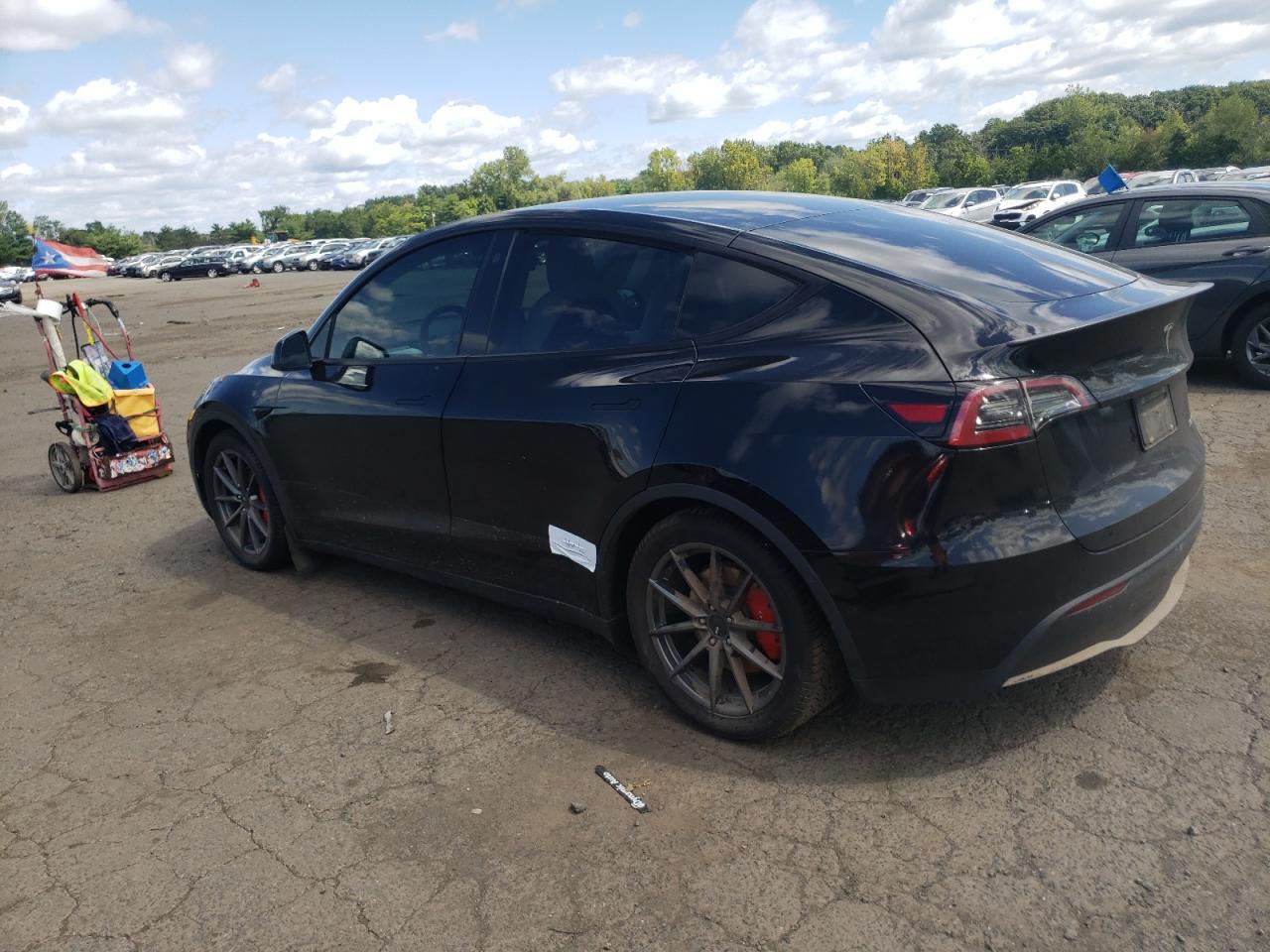 5YJYGDEFXMF182770 2021 TESLA MODEL Y - Image 2