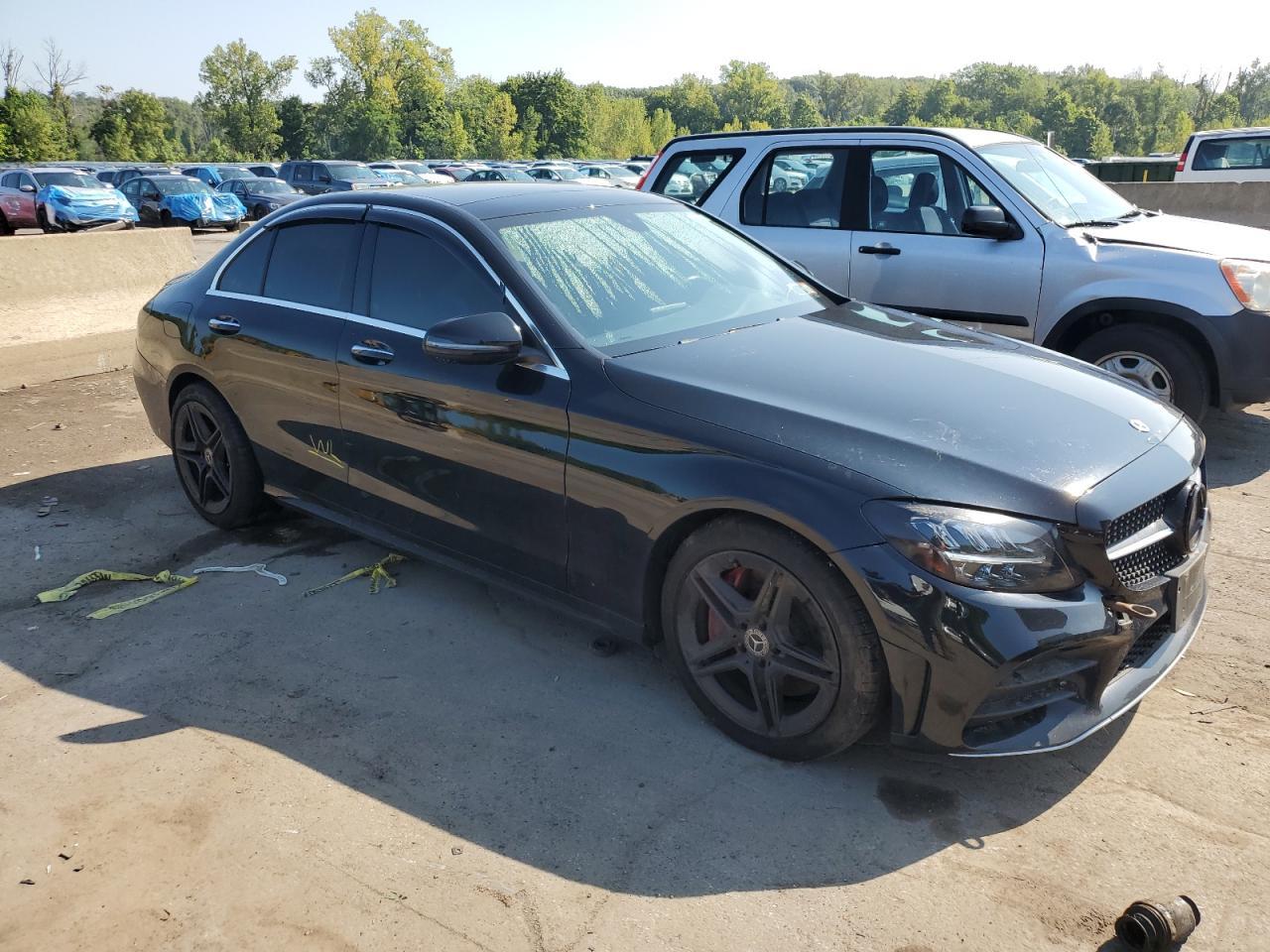 55SWF8EB5KU321214 2019 MERCEDES-BENZ C CLASS - Image 4