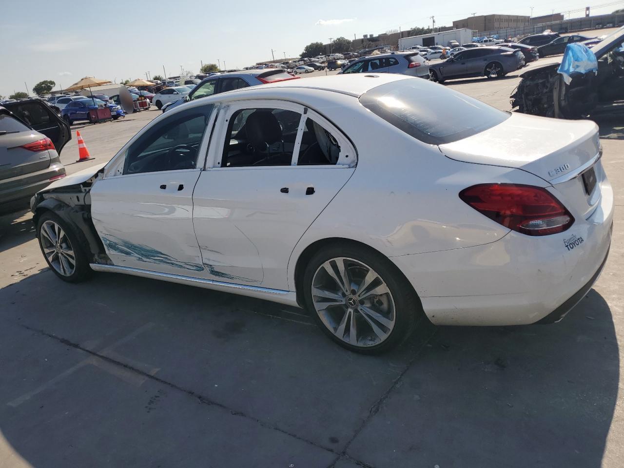 55SWF4JB0JU241767 2018 MERCEDES-BENZ C CLASS - Image 3