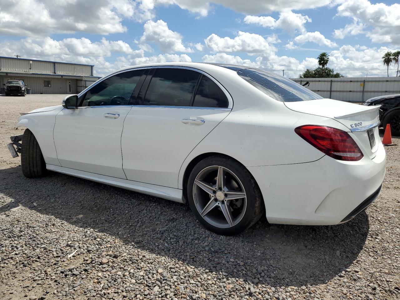 55SWF4JB5GU177119 2016 MERCEDES-BENZ C CLASS - Image 2