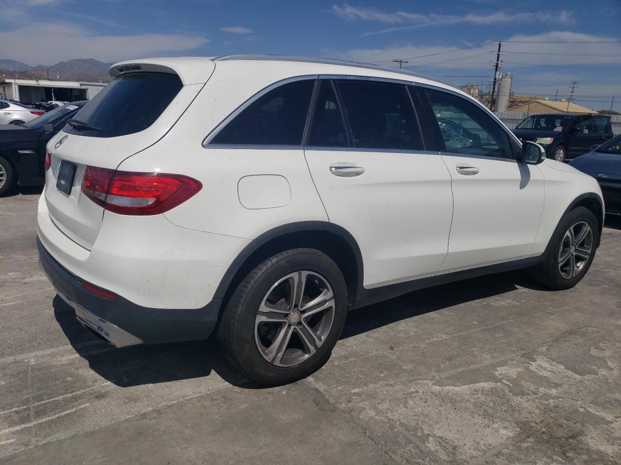 WDC0G4JBXGF109537 2016 MERCEDES-BENZ GLC - Image 3