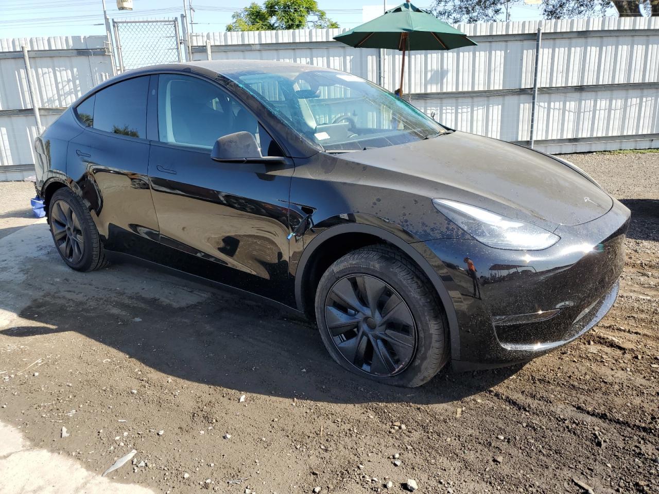 7SAYGDED6RF098650 2024 TESLA MODEL Y - Image 4