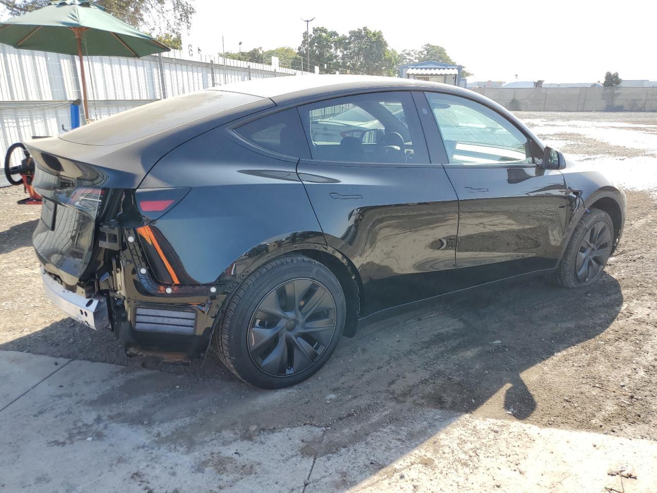 7SAYGDED6RF098650 2024 TESLA MODEL Y - Image 3