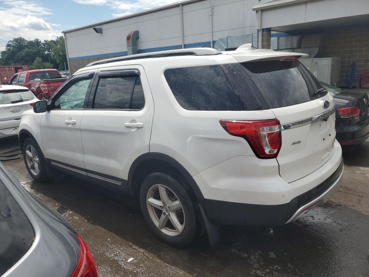 1FM5K8D81GGC81009 2016 FORD EXPLORER - Image 2