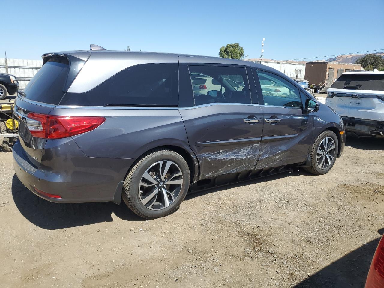 5FNRL6H91JB079430 2018 HONDA ODYSSEY - Image 3