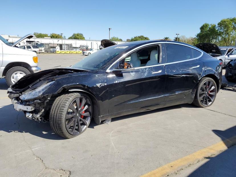 TESLA MODEL 3