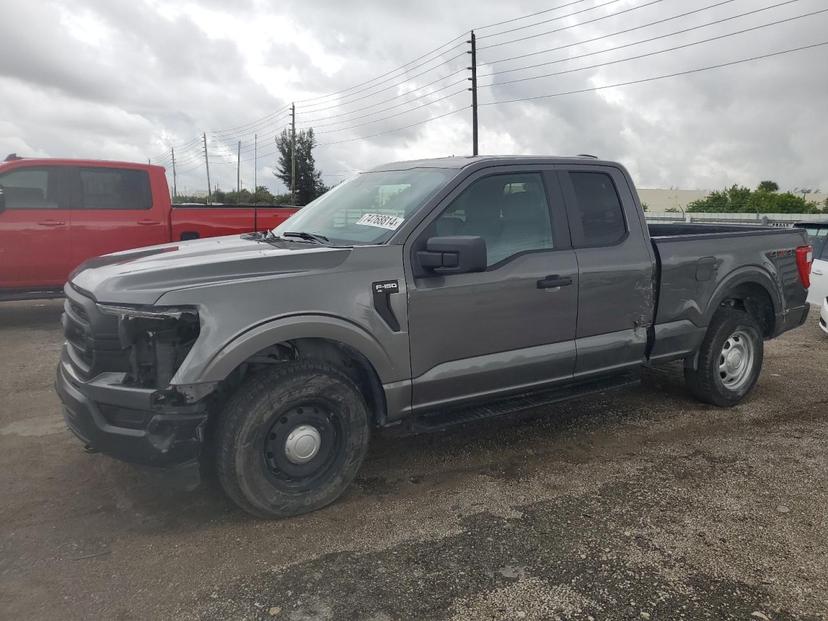 FORD F-150