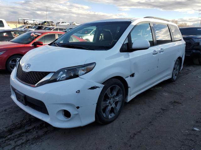 TOYOTA SIENNA