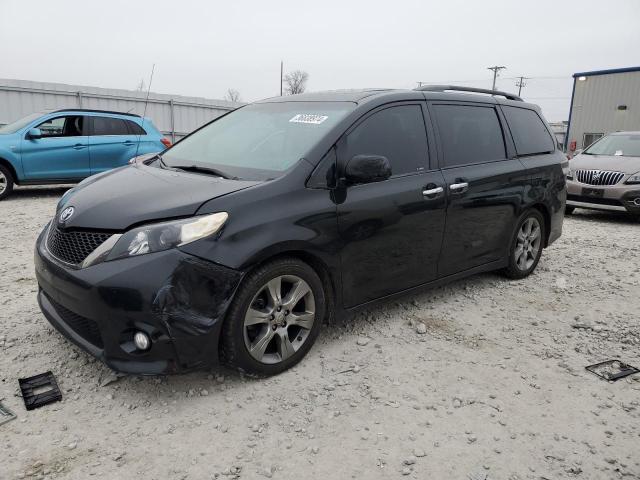 TOYOTA SIENNA