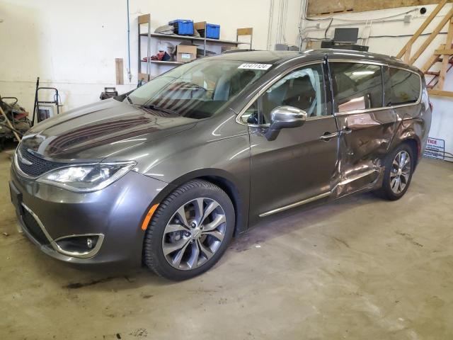 CHRYSLER PACIFICA