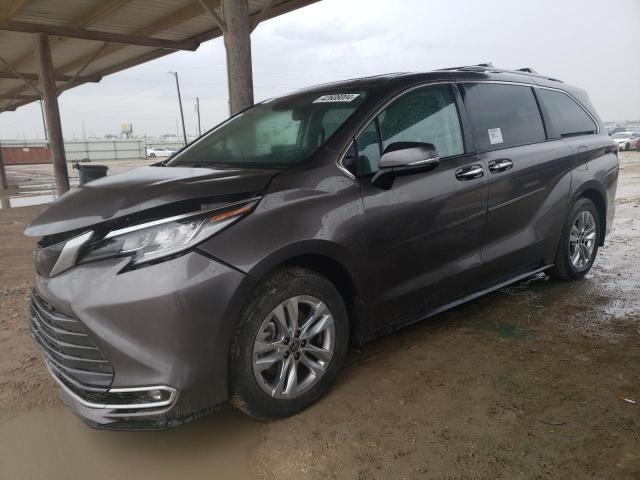 TOYOTA SIENNA