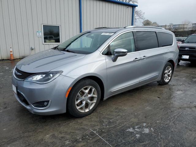 CHRYSLER PACIFICA