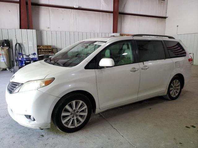 TOYOTA SIENNA