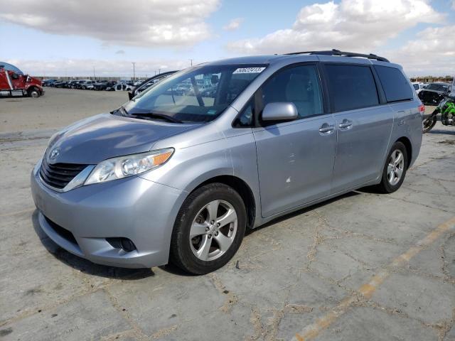 TOYOTA SIENNA