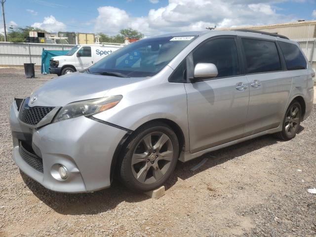 TOYOTA SIENNA