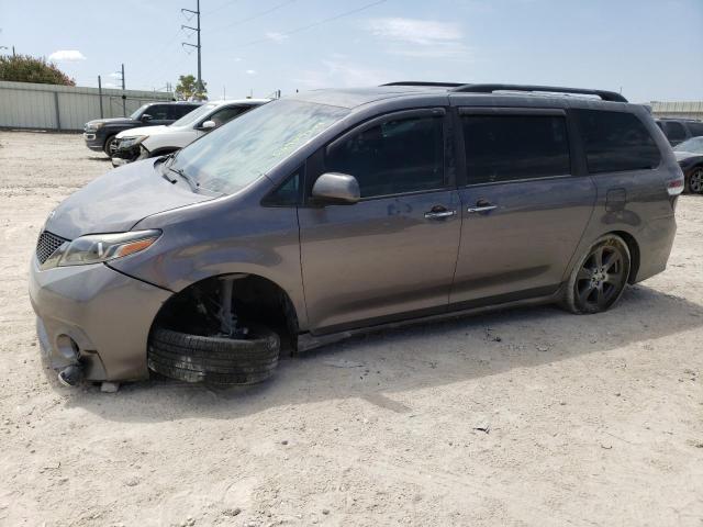 TOYOTA SIENNA