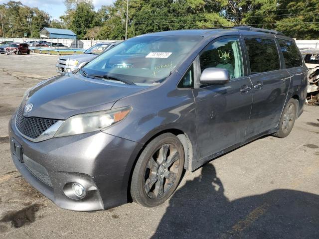 TOYOTA SIENNA