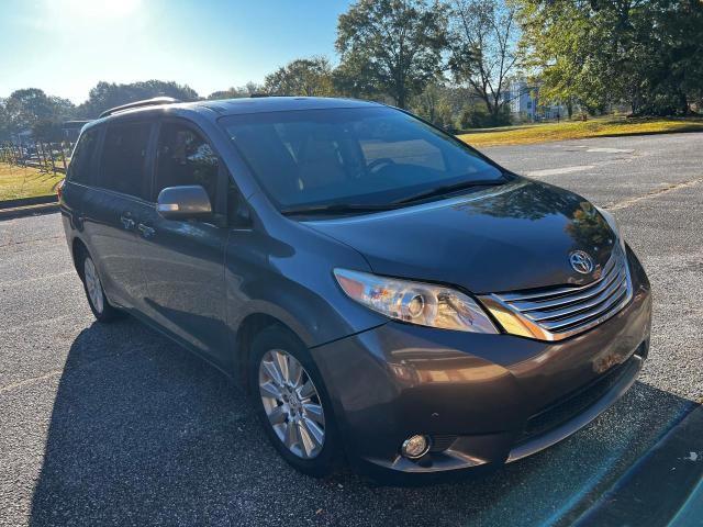 TOYOTA SIENNA