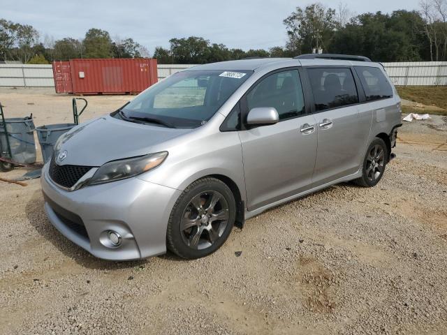 TOYOTA SIENNA