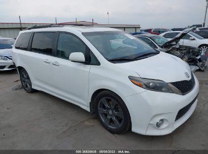 TOYOTA SIENNA