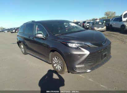 TOYOTA SIENNA