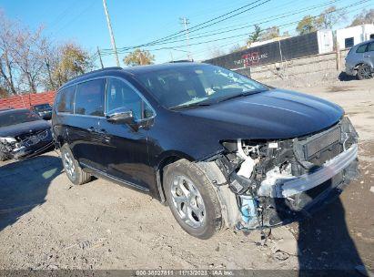 CHRYSLER PACIFICA