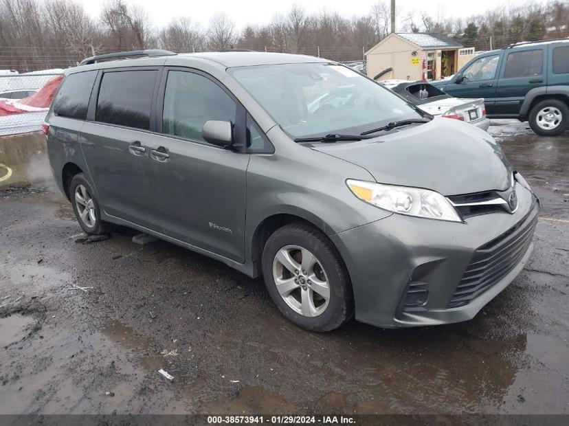 TOYOTA SIENNA