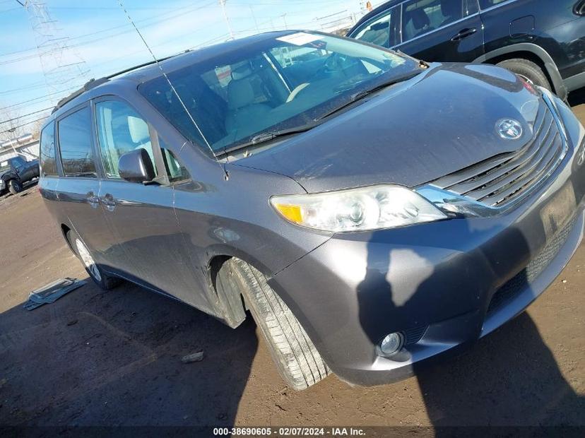 TOYOTA SIENNA