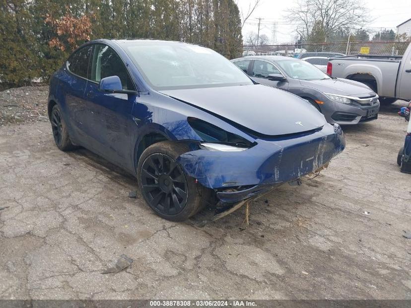 TESLA MODEL Y