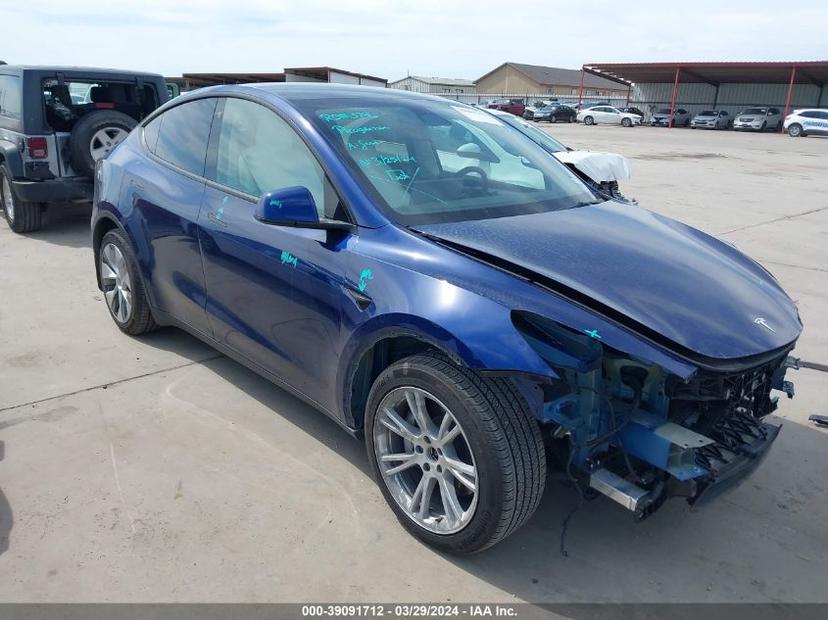 TESLA MODEL Y