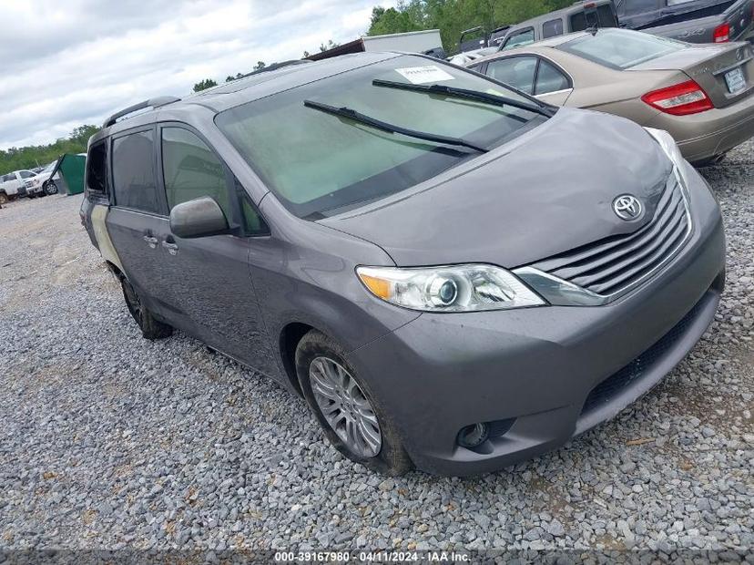 TOYOTA SIENNA