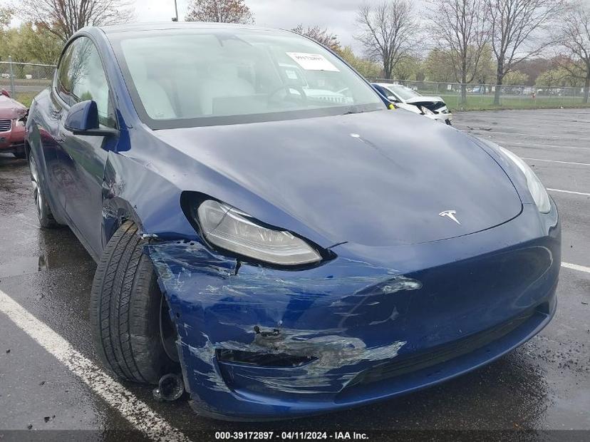 TESLA MODEL Y