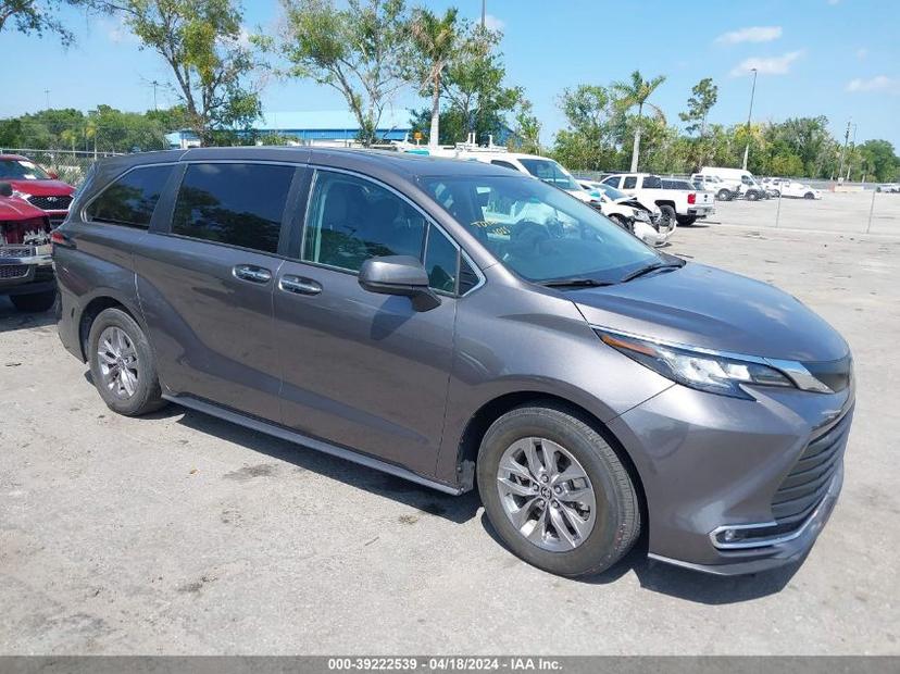 TOYOTA SIENNA